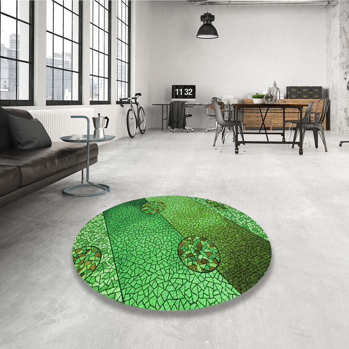 Round Patterned Deep Emerald Green Rug in a Office, pat440grn