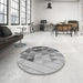 Round Patterned Cloud Gray Rug in a Office, pat442gry