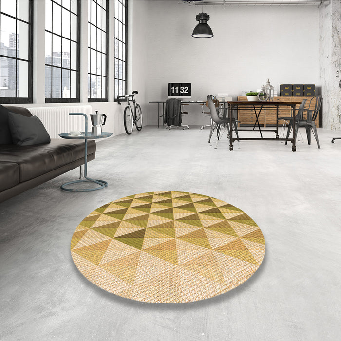 Round Patterned Dark Golden Brown Rug in a Office, pat446org