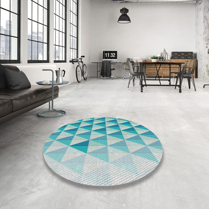 Round Patterned Deep-Sea Green Novelty Rug in a Office, pat446