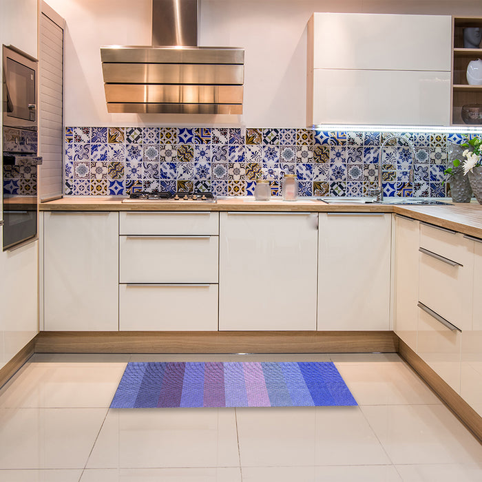 Patterned Slate Blue Rug in a Bedroom, pat45blu