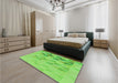 Patterned Emerald Green Rug in a Bedroom, pat451grn