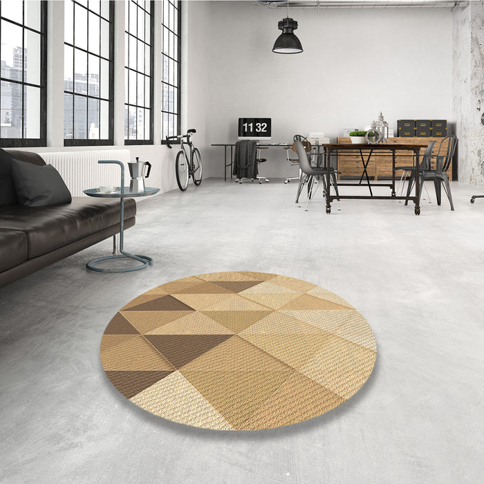 Round Patterned Cinnamon Brown Rug in a Office, pat455brn