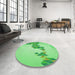 Round Patterned Green Rug in a Office, pat459grn