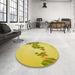 Round Patterned Yellow Rug in a Office, pat459yw