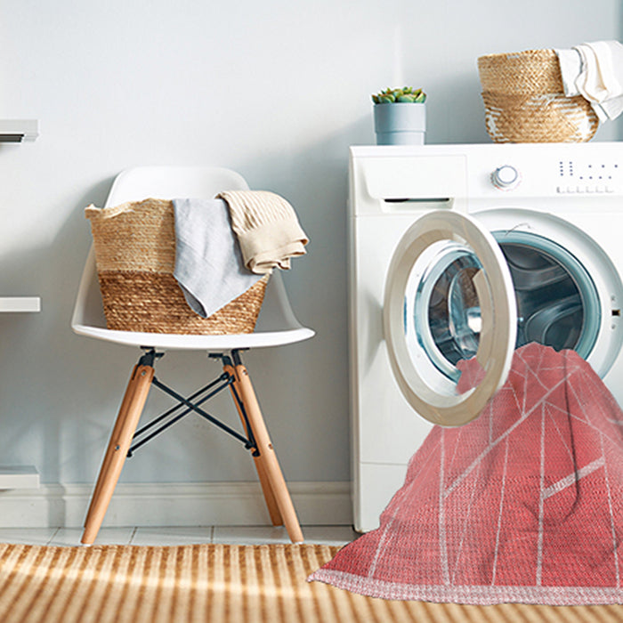 Machine Washable Transitional Pastel Pink Rug in a Washing Machine, wshpat482rd