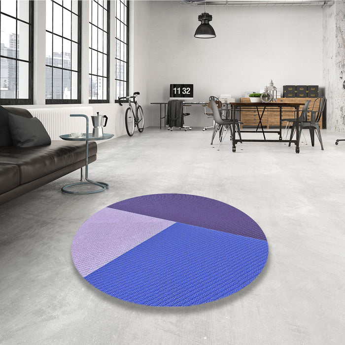 Round Patterned Amethyst Purple Rug in a Office, pat484blu