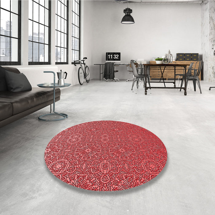 Round Patterned Red Rug in a Office, pat489rd