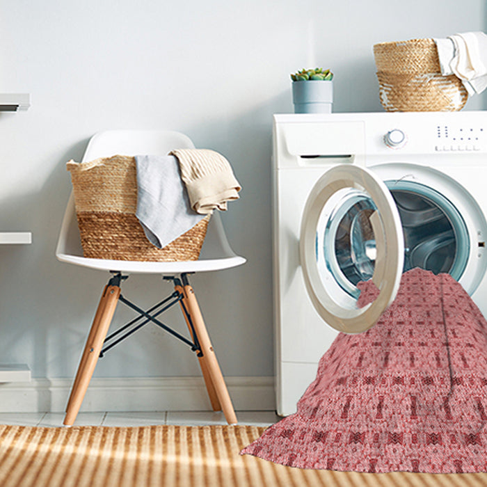 Machine Washable Transitional Pastel Pink Rug in a Washing Machine, wshpat492rd