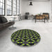 Round Machine Washable Transitional Midnight Gray Rug in a Office, wshpat498