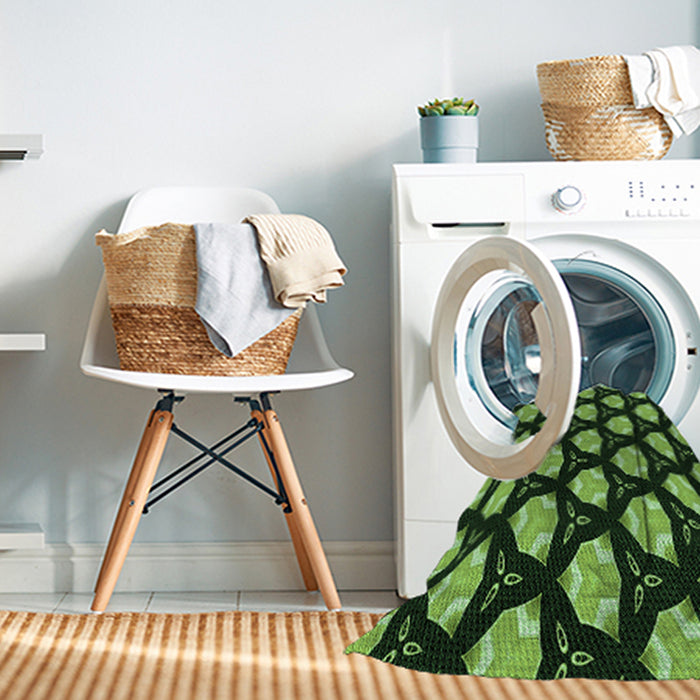 Machine Washable Transitional Green Rug in a Washing Machine, wshpat503grn