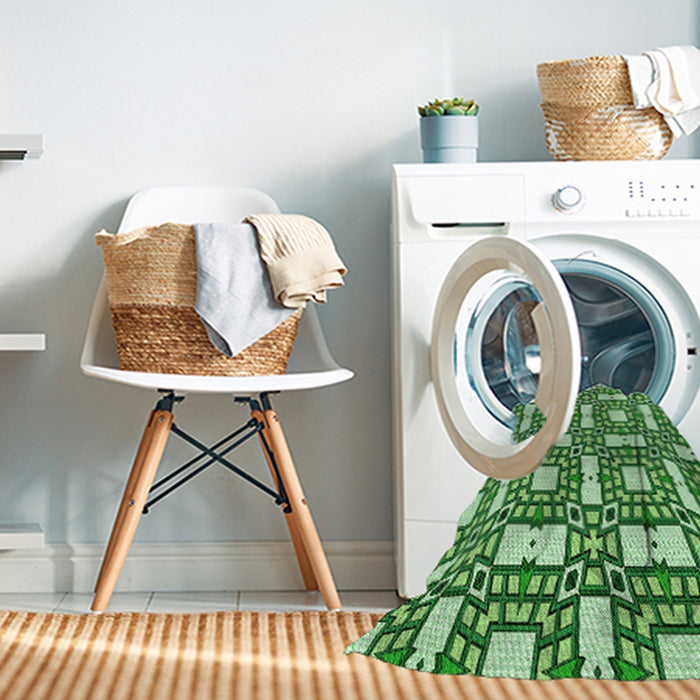 Machine Washable Transitional Forest Green Rug in a Washing Machine, wshpat505grn