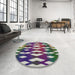 Round Patterned Green Novelty Rug in a Office, pat511