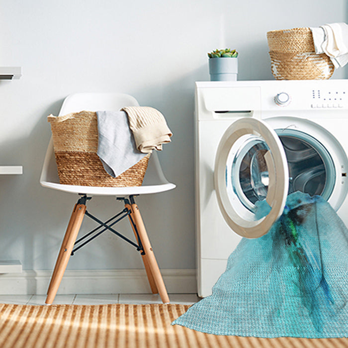 Machine Washable Transitional Light Sea Green Rug in a Washing Machine, wshpat528lblu