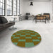 Round Patterned Green Rug in a Office, pat545grn
