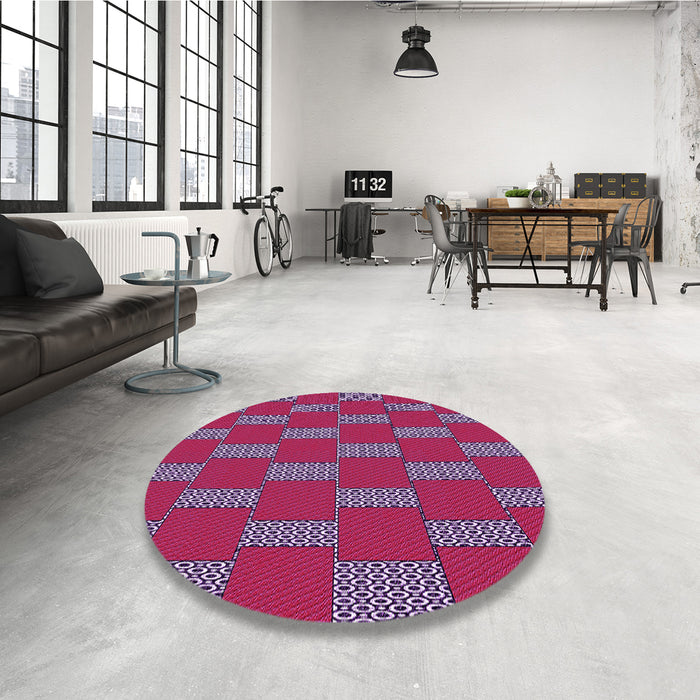 Round Patterned Raspberry Red Rug in a Office, pat545pur