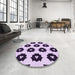 Round Patterned Blossom Pink Rug in a Office, pat548pur