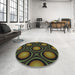 Round Machine Washable Transitional Midnight Gray Rug in a Office, wshpat55