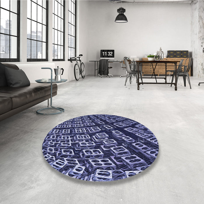 Round Patterned Purple Rug in a Office, pat562blu
