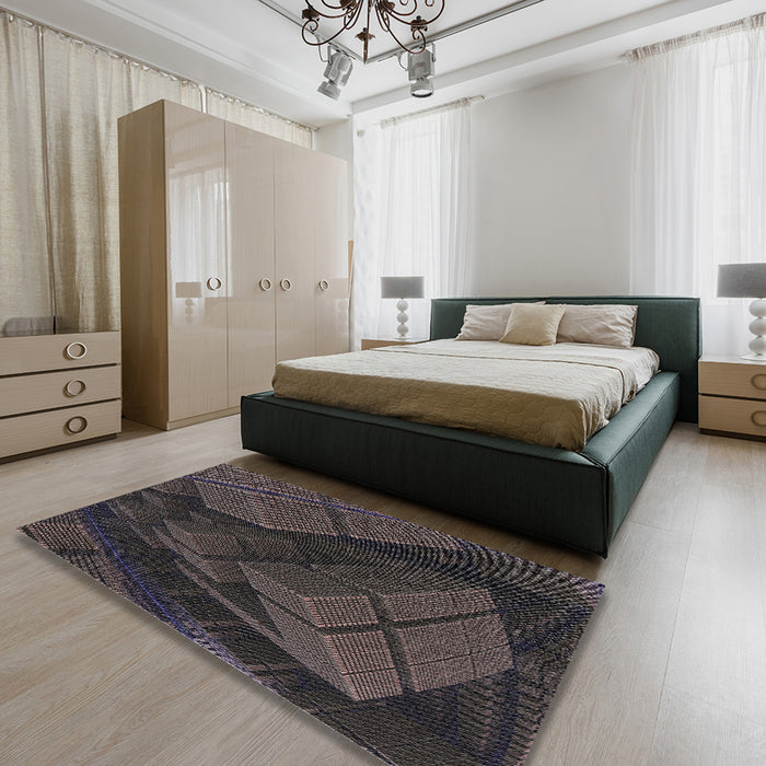 Patterned Mid Gray Novelty Rug in a Bedroom, pat564