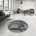 Round Patterned Gunmetal Gray Rug in a Office, pat566gry