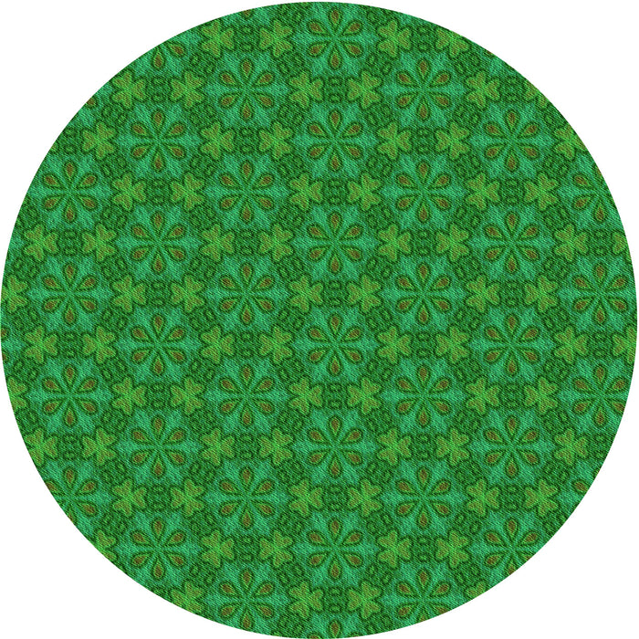 Square Machine Washable Transitional Green Rug in a Living Room, wshpat574grn