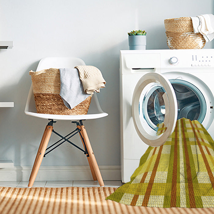 Machine Washable Transitional Bold Yellow Rug in a Washing Machine, wshpat576yw
