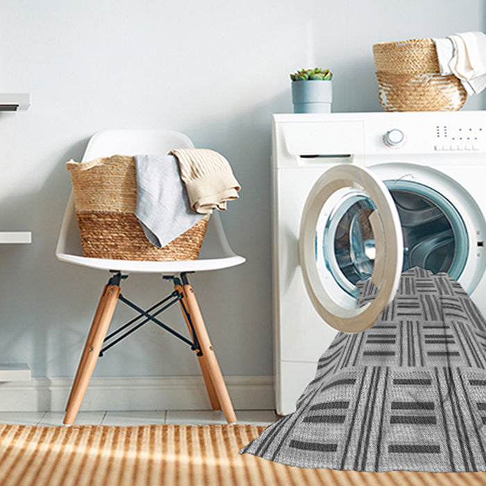 Machine Washable Transitional Platinum Silver Gray Rug in a Washing Machine, wshpat585gry