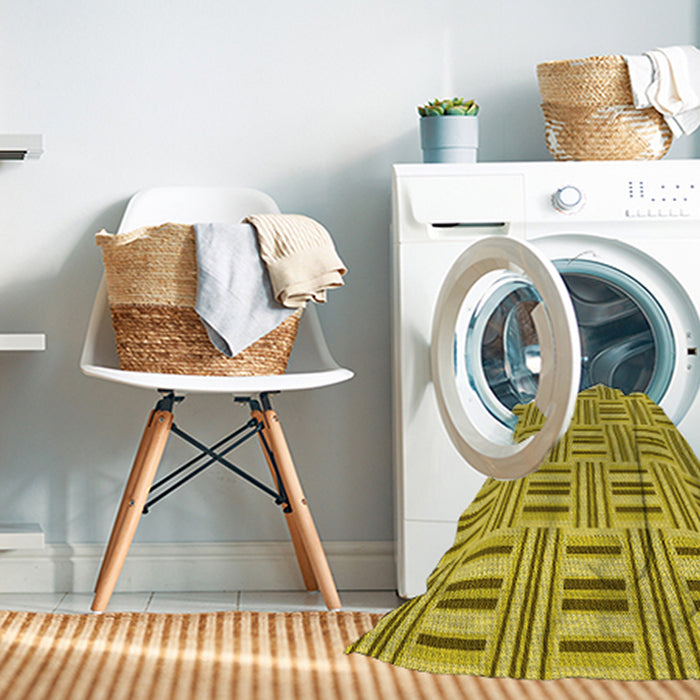 Machine Washable Transitional Golden Yellow Rug in a Washing Machine, wshpat585yw