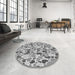 Round Patterned Platinum Silver Gray Rug in a Office, pat6gry