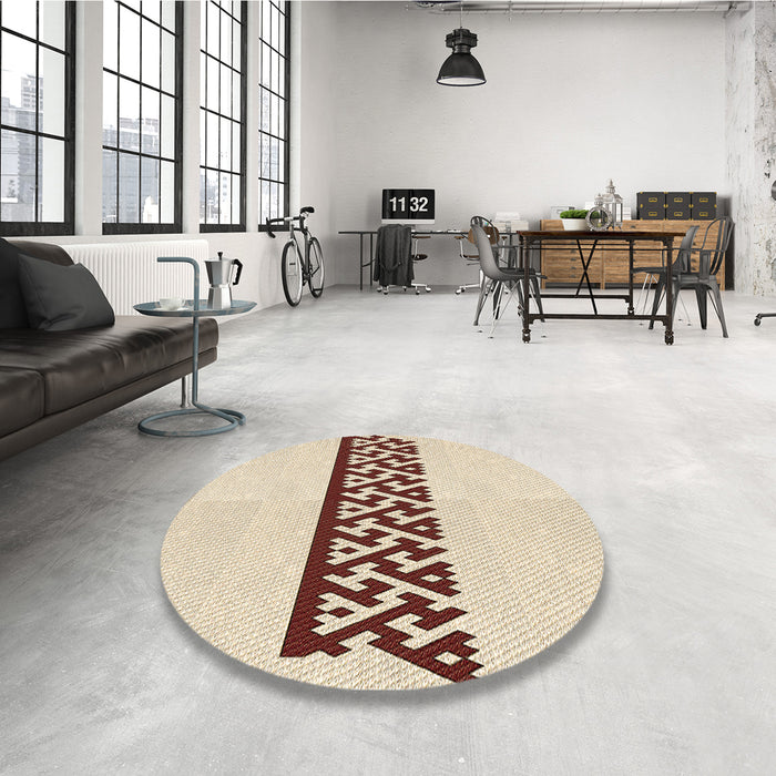 Round Patterned Moccasin Beige Rug in a Office, pat611brn
