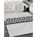 Machine Washable Transitional Platinum Gray Rug in a Family Room, wshpat611gry