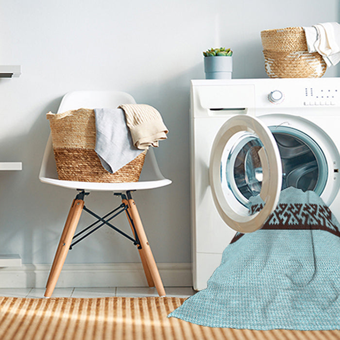 Machine Washable Transitional Cadet Blue Green Rug in a Washing Machine, wshpat611lblu