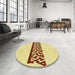 Round Patterned Sun Yellow Rug in a Office, pat611yw