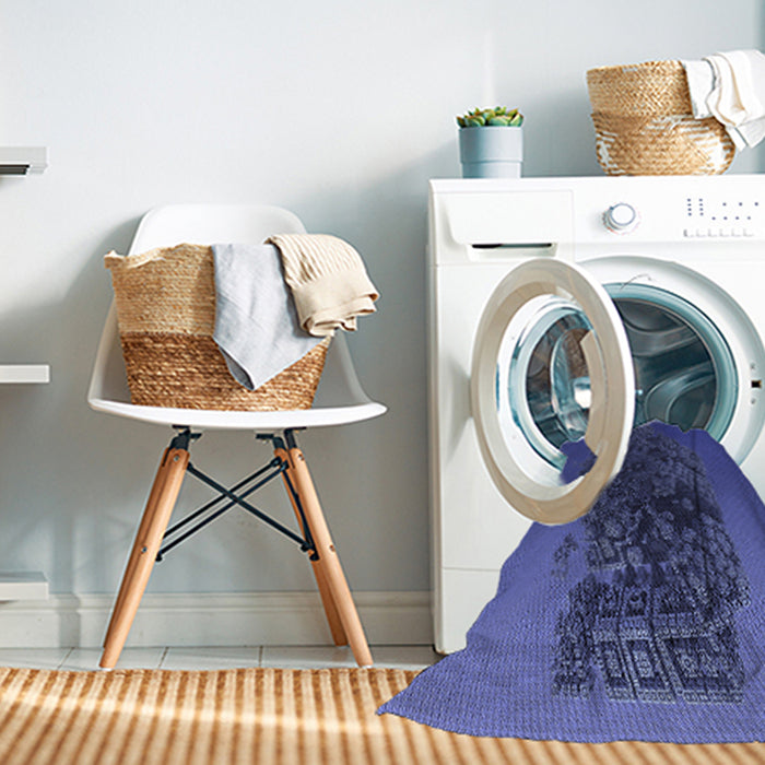 Machine Washable Transitional Denim Dark Blue Rug in a Washing Machine, wshpat612blu