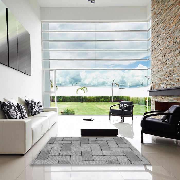 Machine Washable Transitional Cloud Gray Rug in a Kitchen, wshpat618gry
