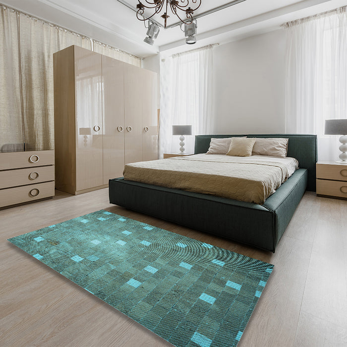 Patterned Deep-Sea Green Rug in a Bedroom, pat624lblu