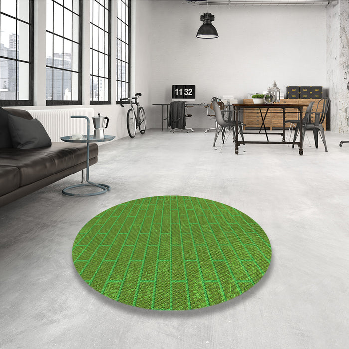 Round Patterned Seaweed Green Rug in a Office, pat630grn