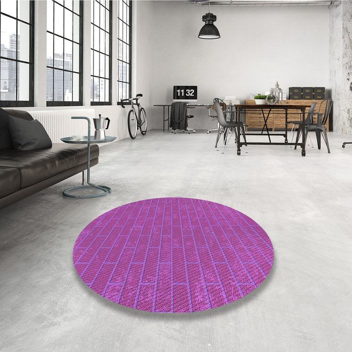 Round Patterned Magenta Pink Rug in a Office, pat630pur