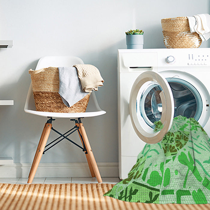 Machine Washable Transitional Jade Green Rug in a Washing Machine, wshpat632grn