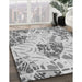 Machine Washable Transitional Gray Rug in a Family Room, wshpat632gry