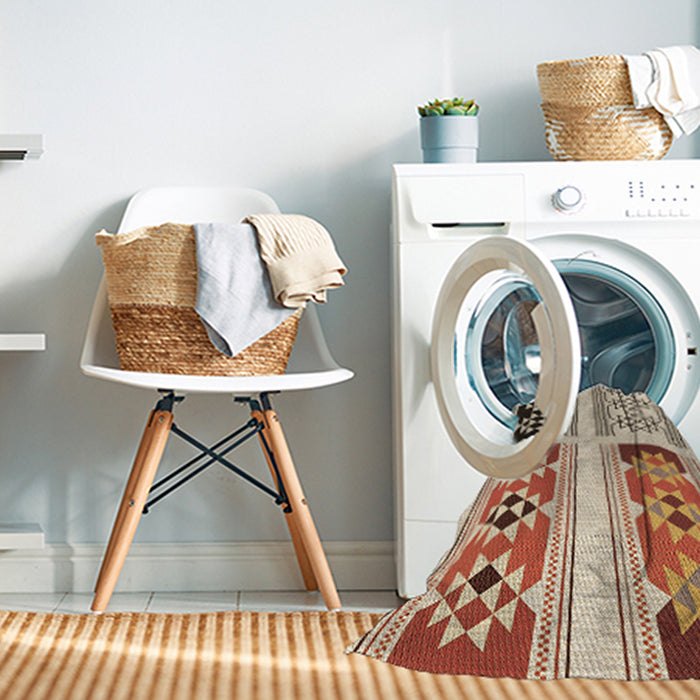 Machine Washable Transitional Khaki Gold Rug in a Washing Machine, wshpat641brn