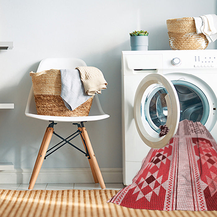 Machine Washable Transitional Deep Rose Pink Rug in a Washing Machine, wshpat641rd