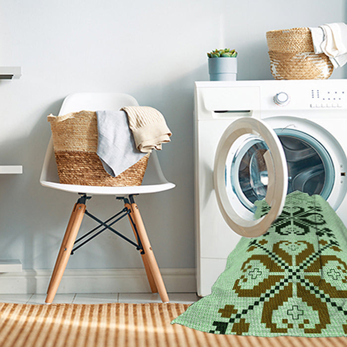 Machine Washable Transitional Green Rug in a Washing Machine, wshpat642grn