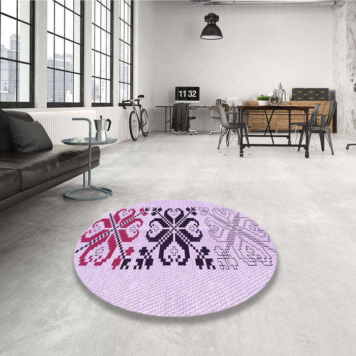 Round Patterned Orchid Purple Rug in a Office, pat642pur