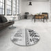 Round Patterned Gray Rug in a Office, pat643gry