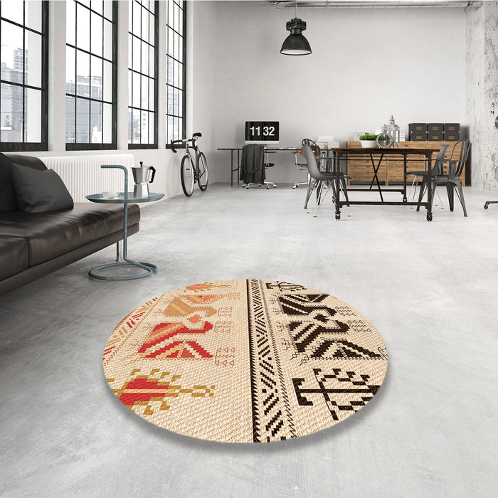 Round Patterned Navajo White Gold Rug in a Office, pat643org