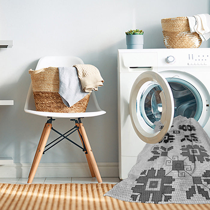 Machine Washable Transitional Gray Rug in a Washing Machine, wshpat644gry