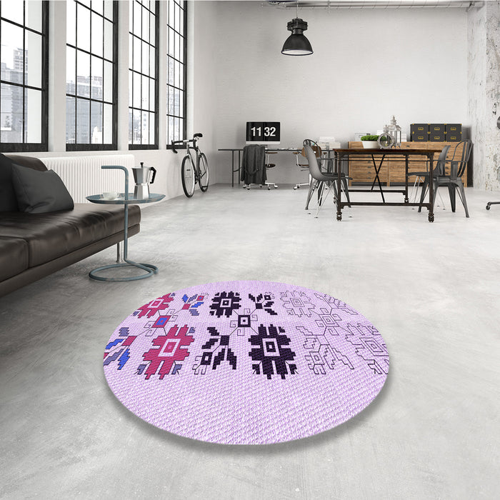 Round Patterned Medium Orchid Purple Rug in a Office, pat644pur
