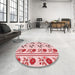 Round Patterned Red Rug in a Office, pat645rd